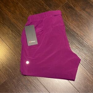 Lululemon Run Crew Mile Maker Ripstop Short 6” Lined Men’s Size XL Purple